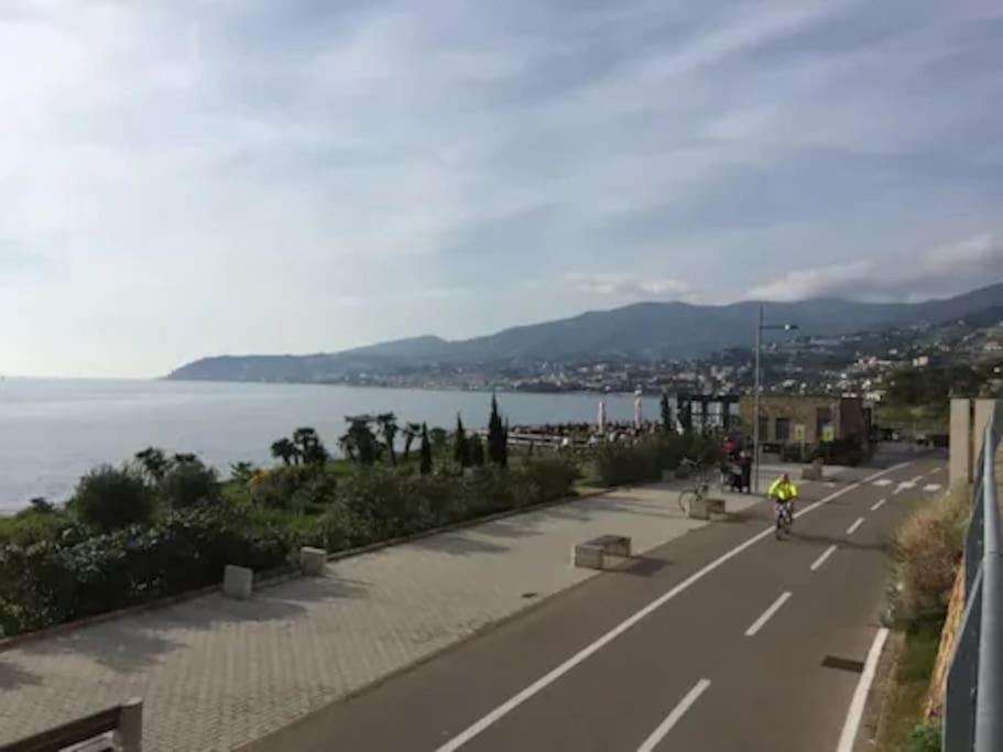 Casa Sveva, A Pochi Passi Dalle Spiagge E Dal Centro Di Arma Di Taggia. Extérieur photo